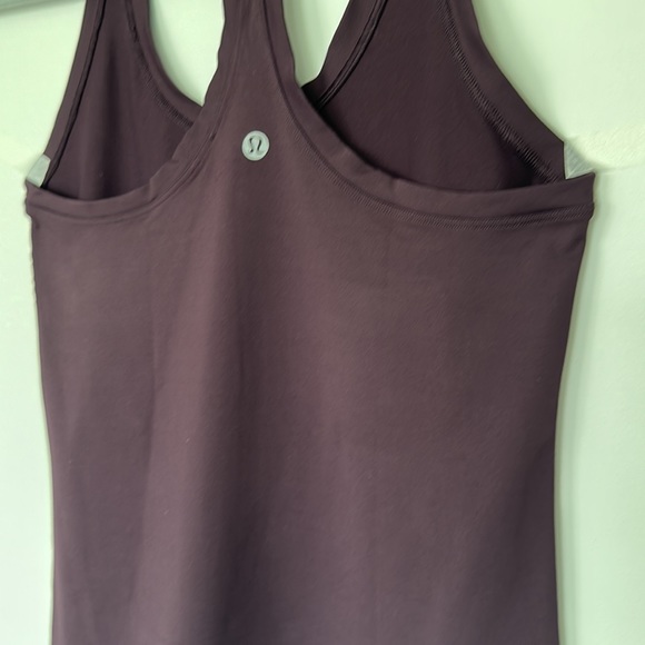 🏃‍♀️Lululemon Racerback sz 6 deep purple/ burgundy - Picture 3 of 4